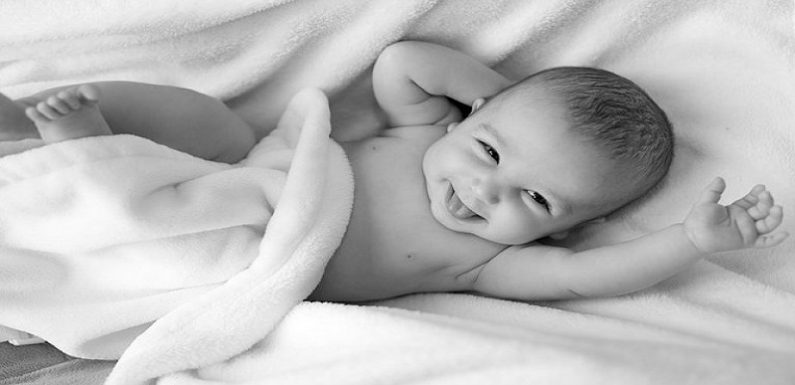 Why a Fleece Blanket is Good For Your Baby